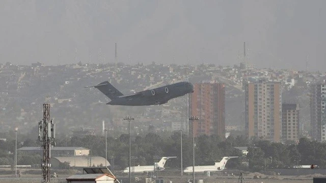 Afganistan'dan çekildi! ABD tarihi anları bu fotoğrafla duyurdu